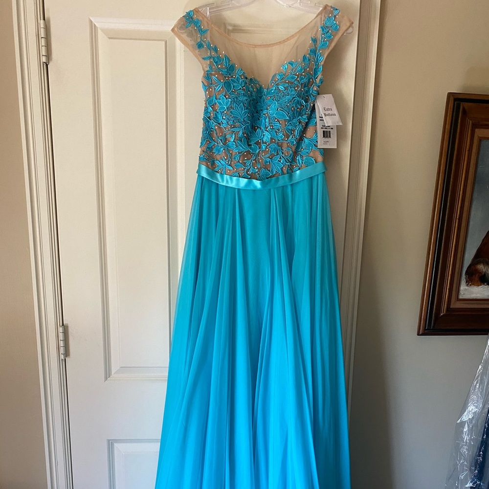 Sherri Hill gown